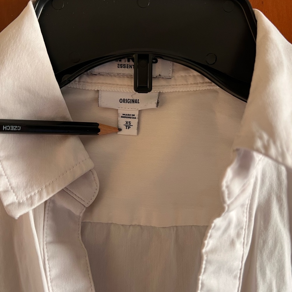 Express / white button down blouse / xs